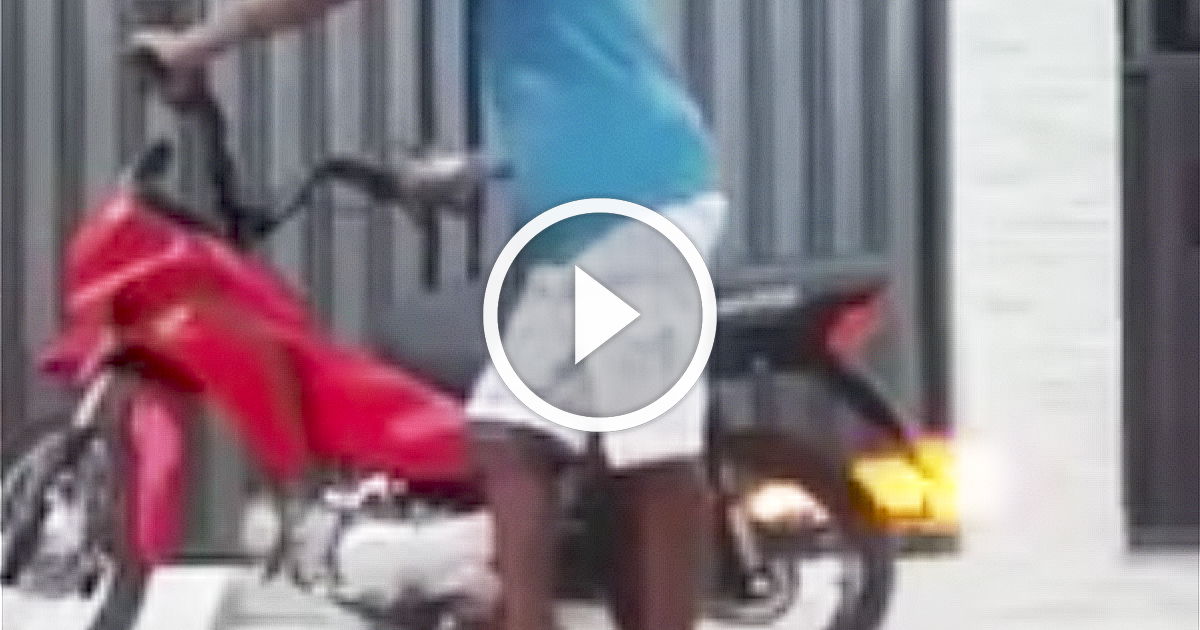 Motorcycle with Nitrous Oxide... Ish Visordown